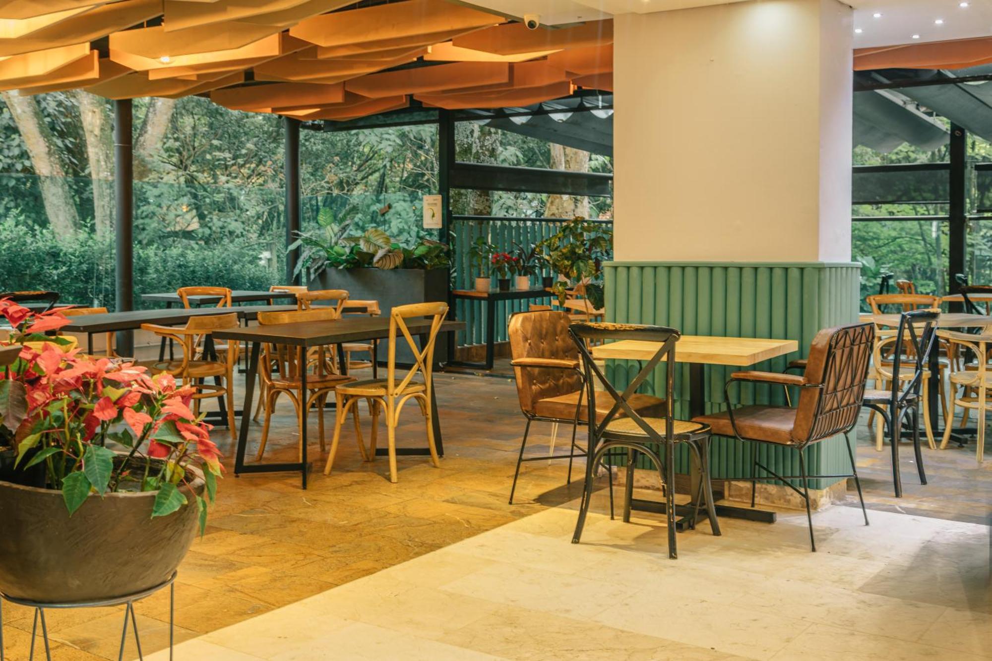 Cafe Hotel Medellin Exterior photo