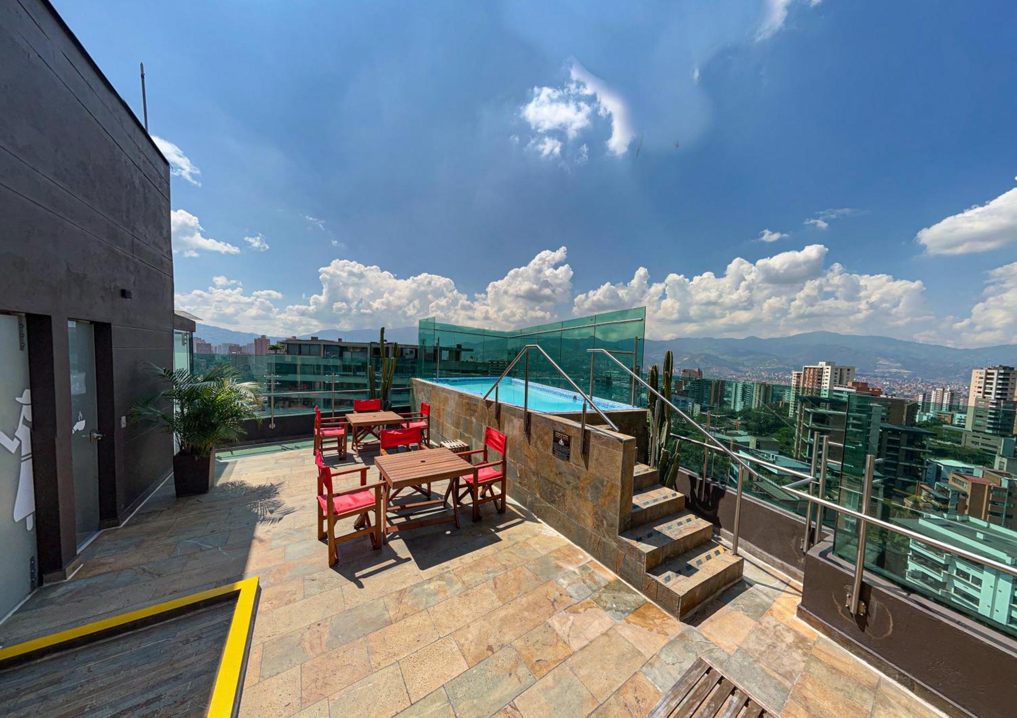 Cafe Hotel Medellin Exterior photo