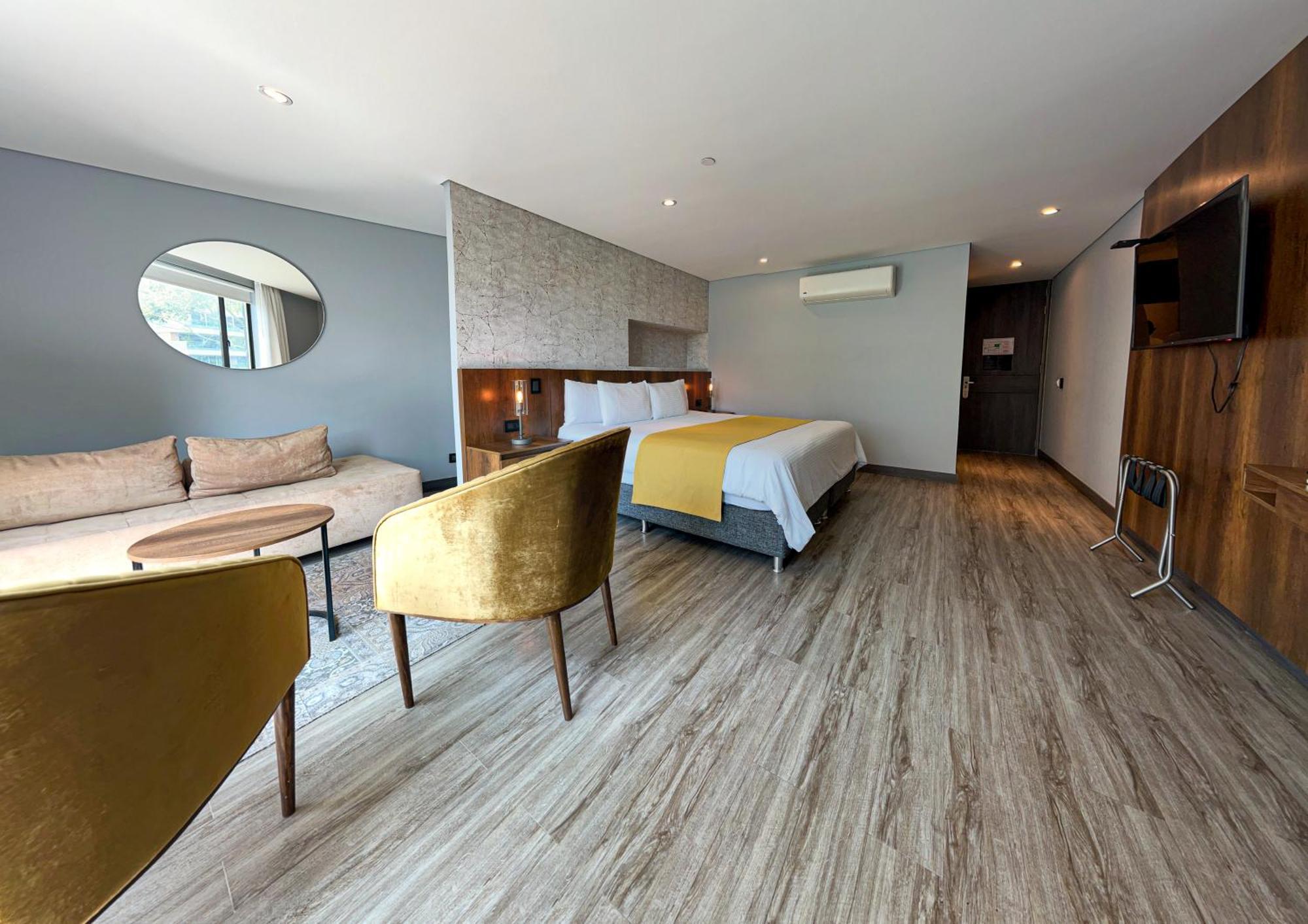 Cafe Hotel Medellin Room photo