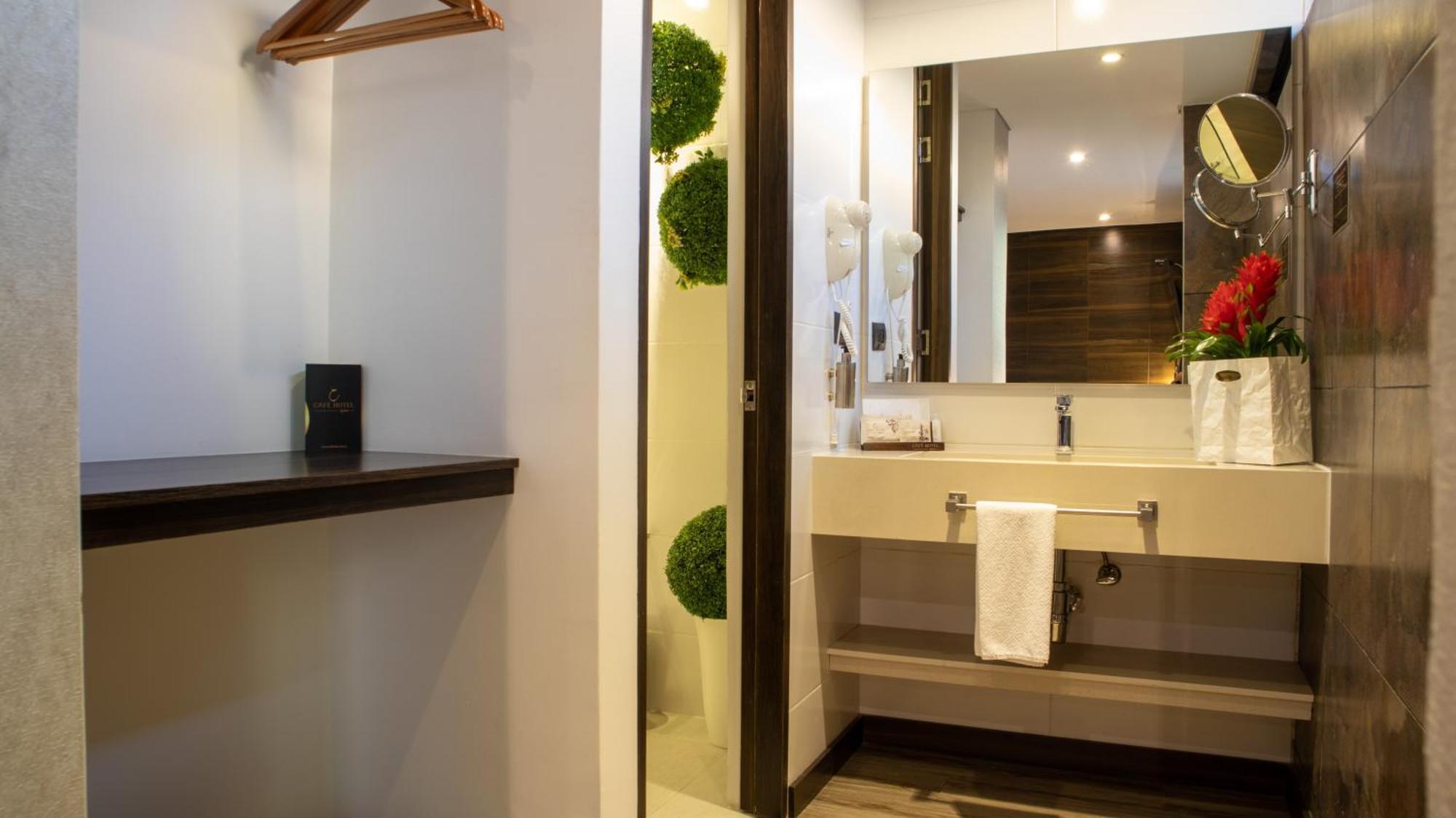 Cafe Hotel Medellin Room photo