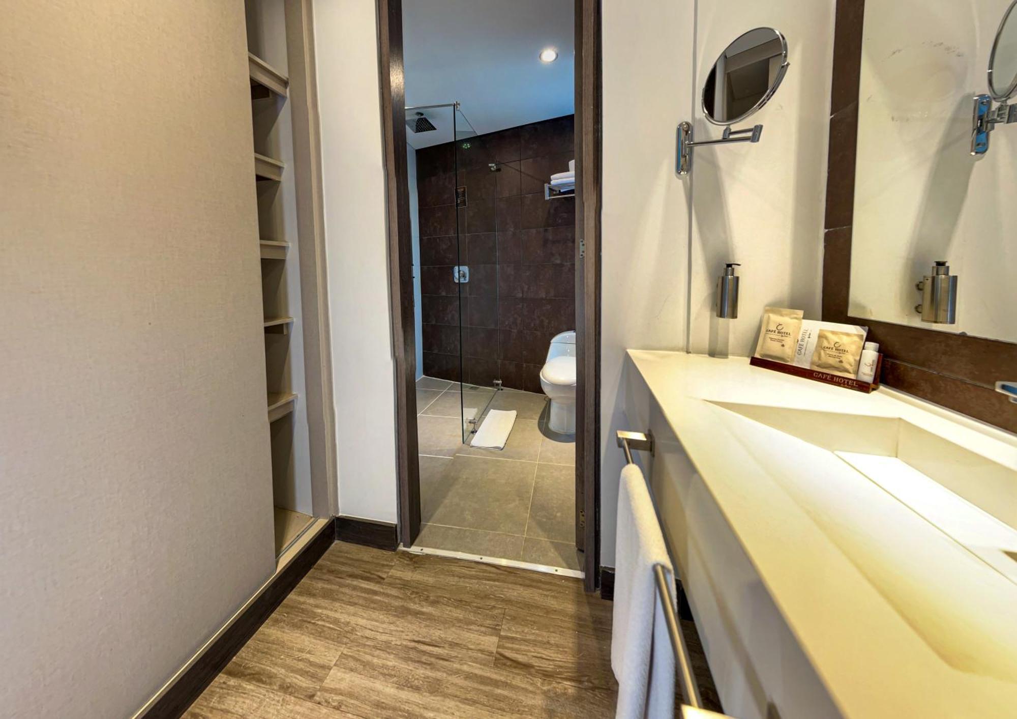 Cafe Hotel Medellin Room photo