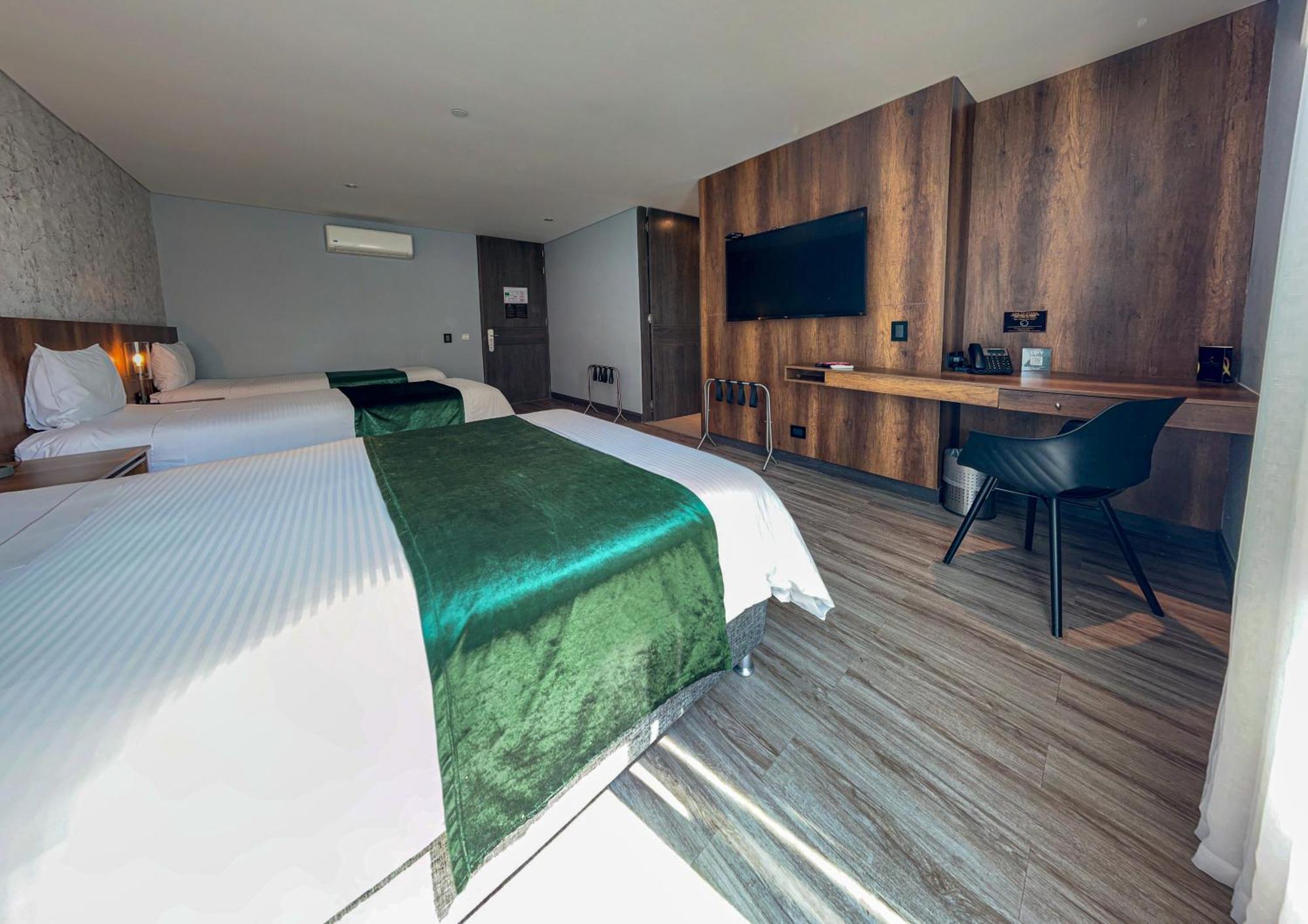 Cafe Hotel Medellin Room photo