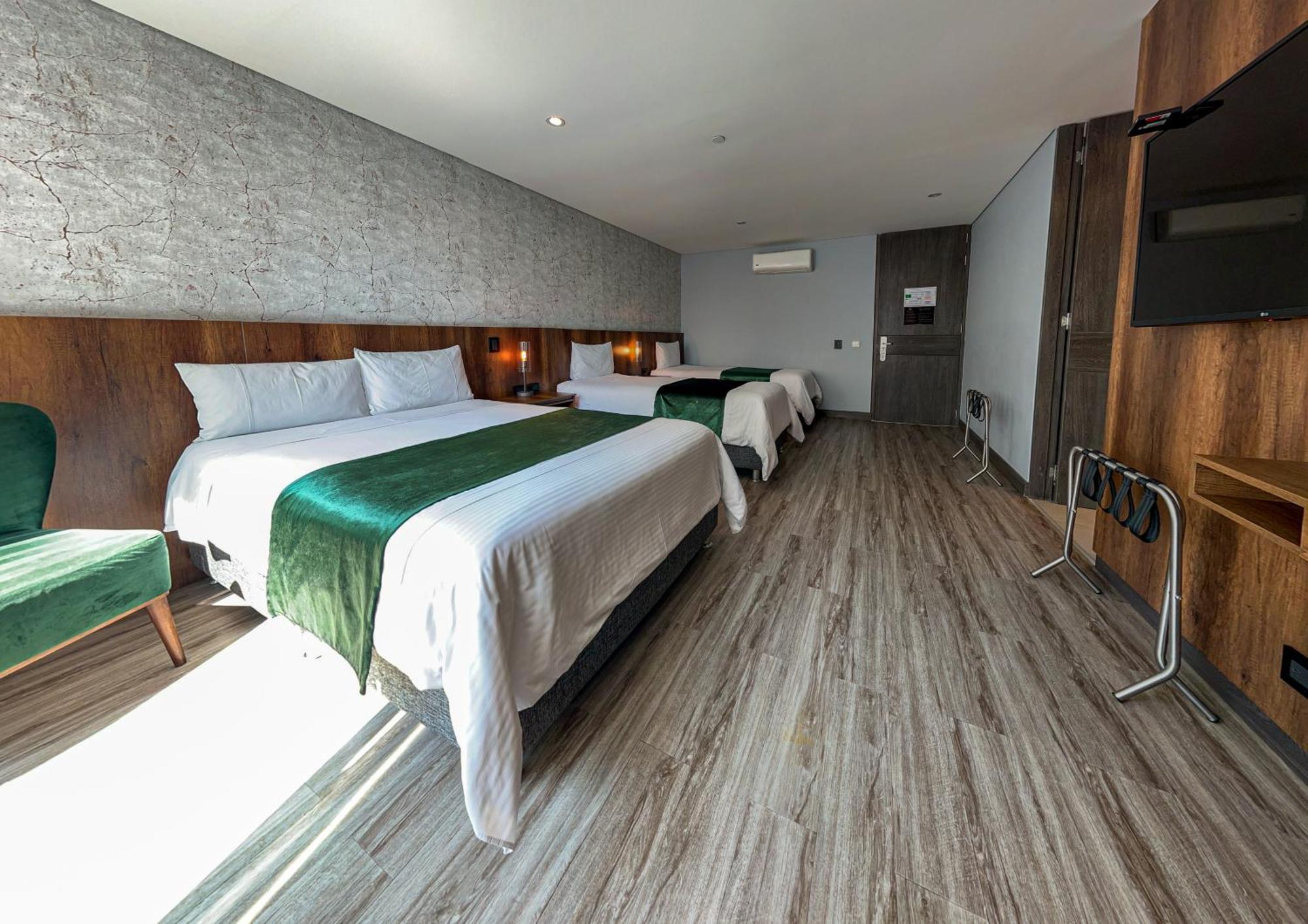 Cafe Hotel Medellin Room photo